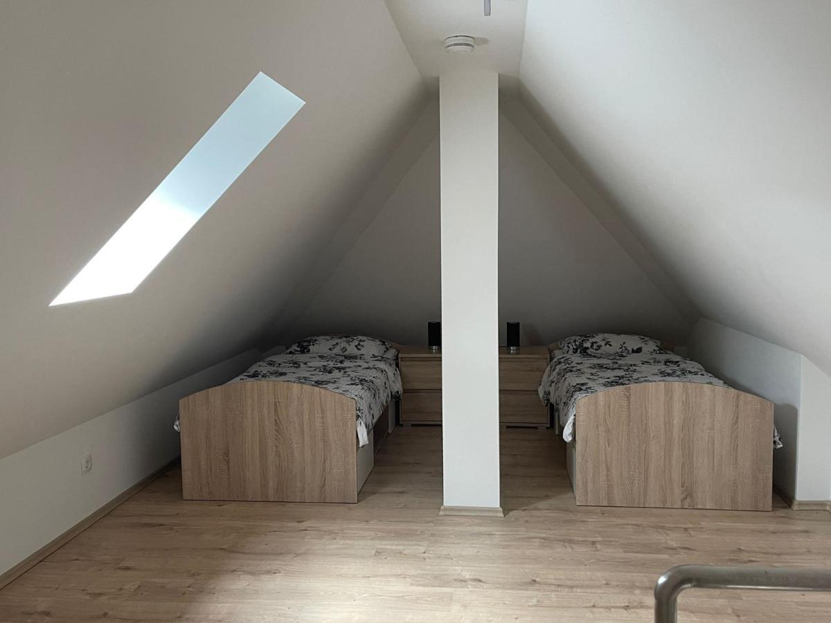 Monteurzimmer/Ferienwohnung Brauckstrasse, Гладбек Экстерьер фото